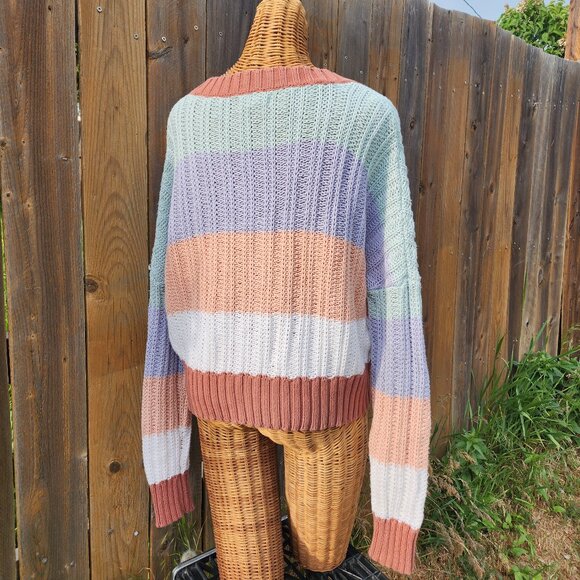 Aeropostale Pastel Block Color's  Knit Sweater Size Medium V Neck Cropped - Picture 3 of 6